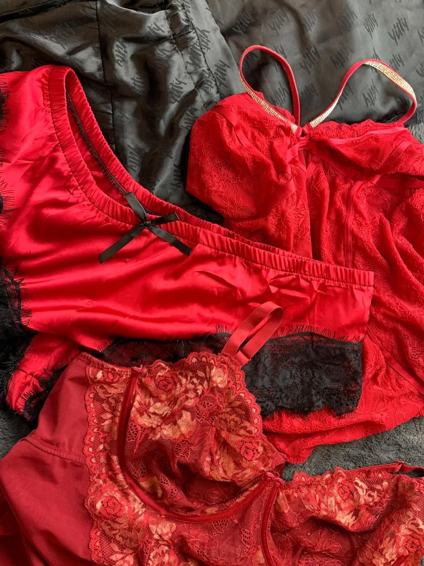 Ooo la la! We&rsquo;ve dropped lingerie capsules on our website! 
Head to our online shop to see this fun special drop. 

These capsules are mini lingerie collections. Pieces are grouped by styles and sizes with our expert eye taking care to consider