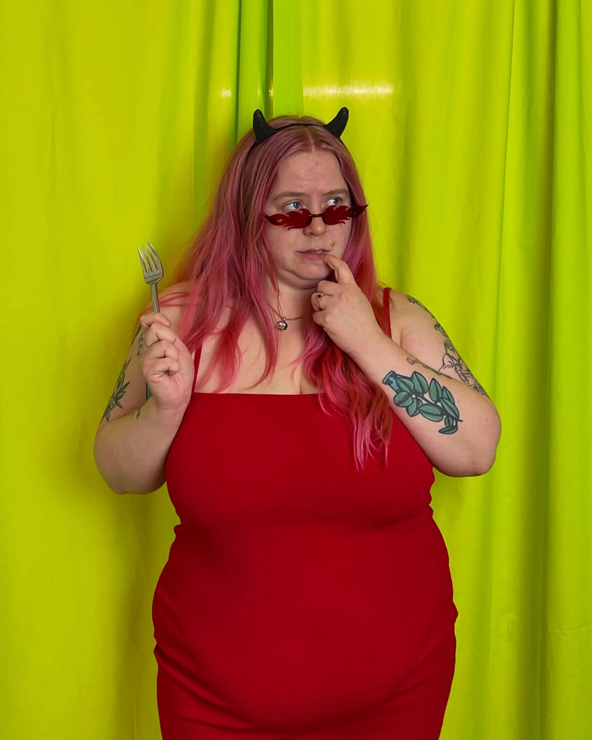 it&rsquo;s costume time!!! ⭐️ do you have a Halloween costume this year?! swing by the shop anytime we are open and take some pics in front of our spooky backdrops! 🎃 Our team can help take pics and we got the good lighting! 📸

as a bonus if you co