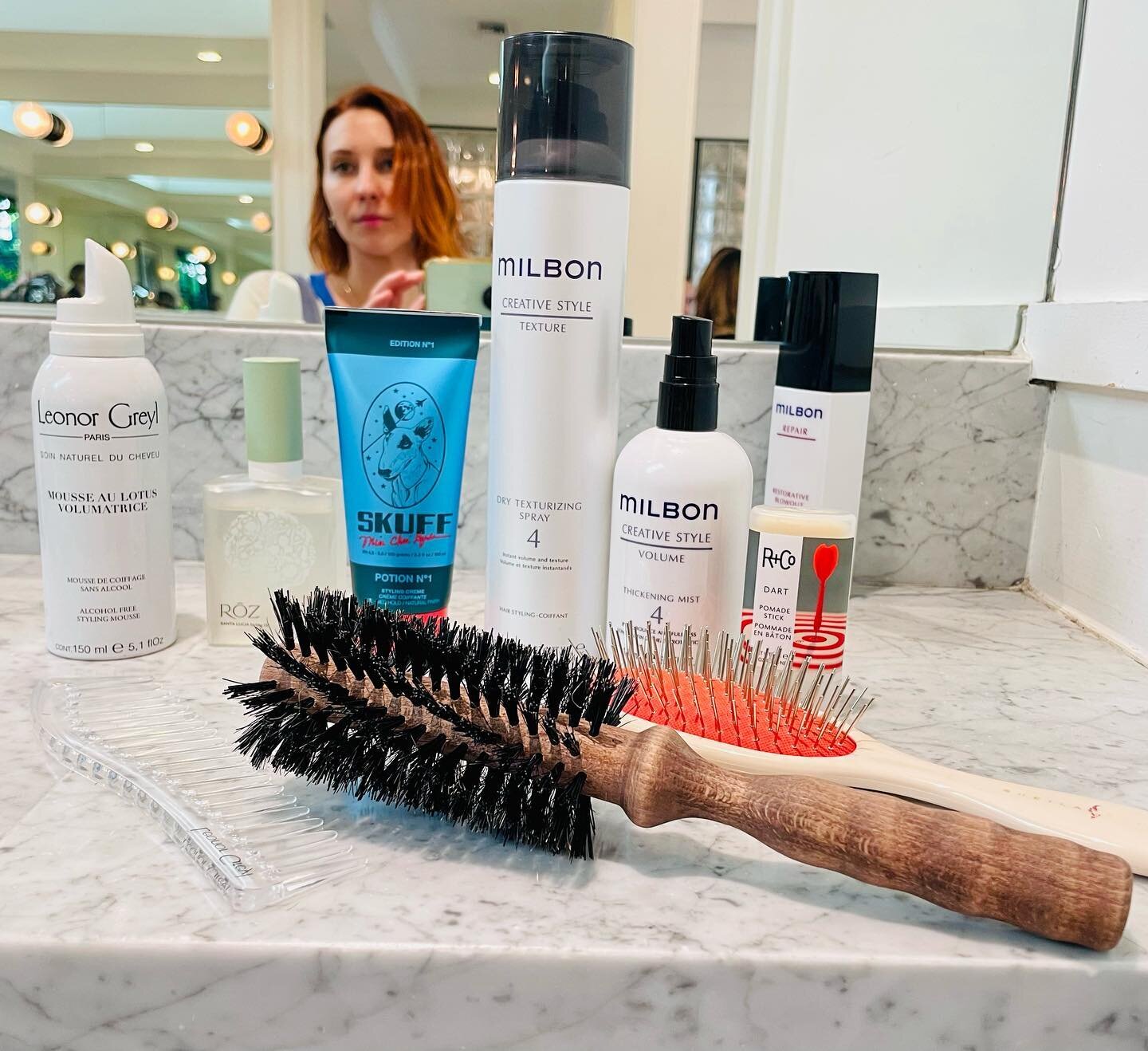Here are my fav #hair #products!! We got #rozhair #milbonusa #houseofskuff #leonargreyl #ibizabrushes love love working with them!! By yours truly x ✨