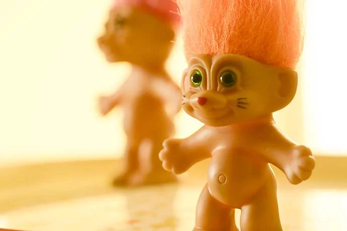 trollz.jpg