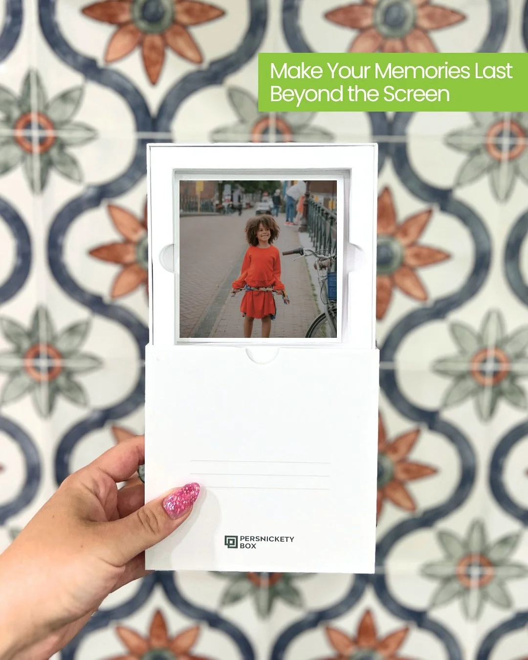 Because I know you&rsquo;re overwhelmed with your camera roll&hellip;Print your photos and the anxiety of what will happen to your memories will melt away! 📸📦💚 

#persnicketybox #memories #photos #photoprints #photographs #familyphotos #familymemo