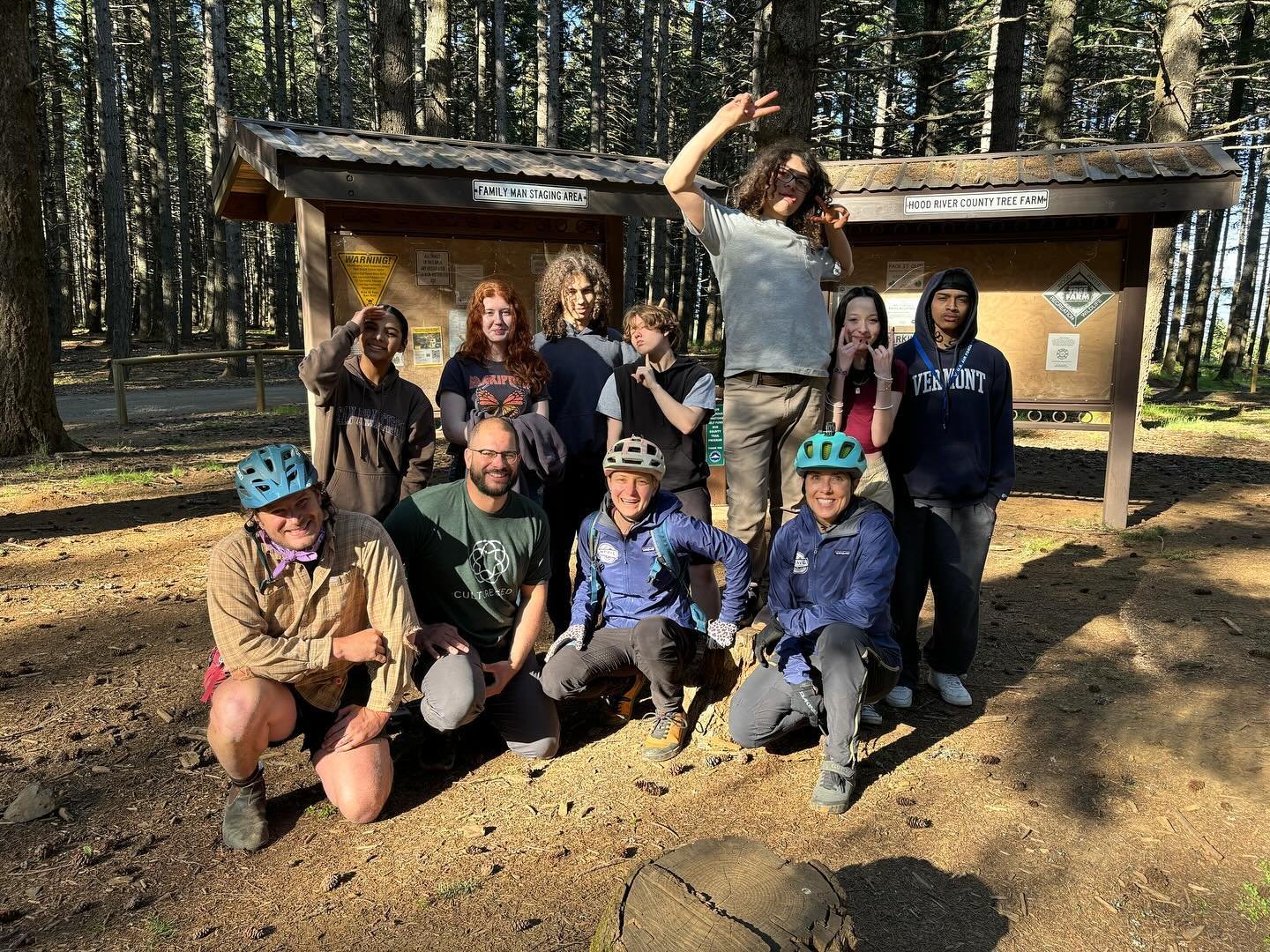 Fun and challenging day of skills and trail riding with @Brave.Endeavors 💪🏼
Thank you Bekah for the awesome instruction and Greg from @HoodRiverMountainBike for hooking us up with bikes!!! 🚲🚲🚲🚲🚲🚲💨

Andrew Jimenez, CultureSeed Program Directo
