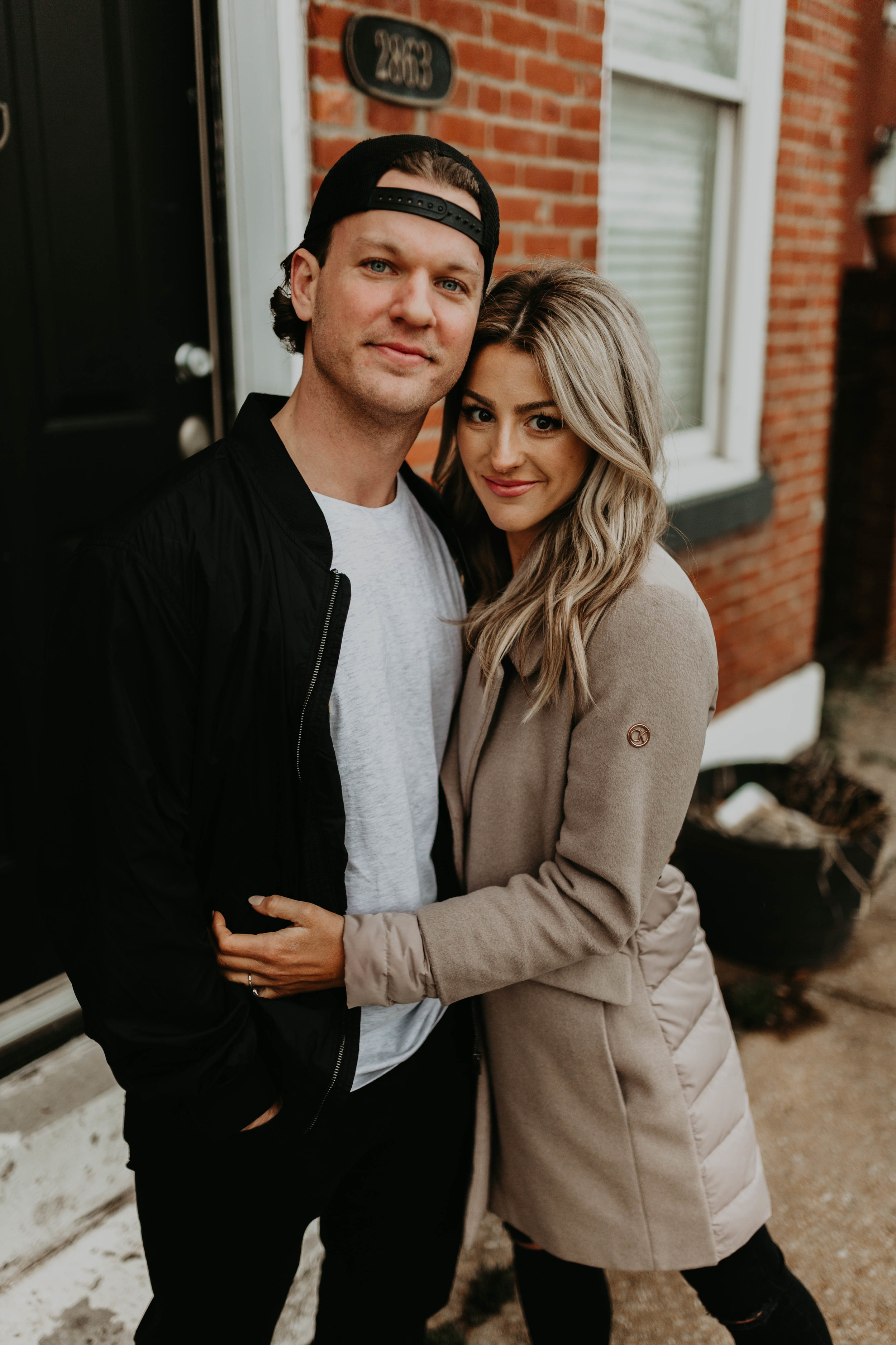 romantic, natural, amusing engagement session