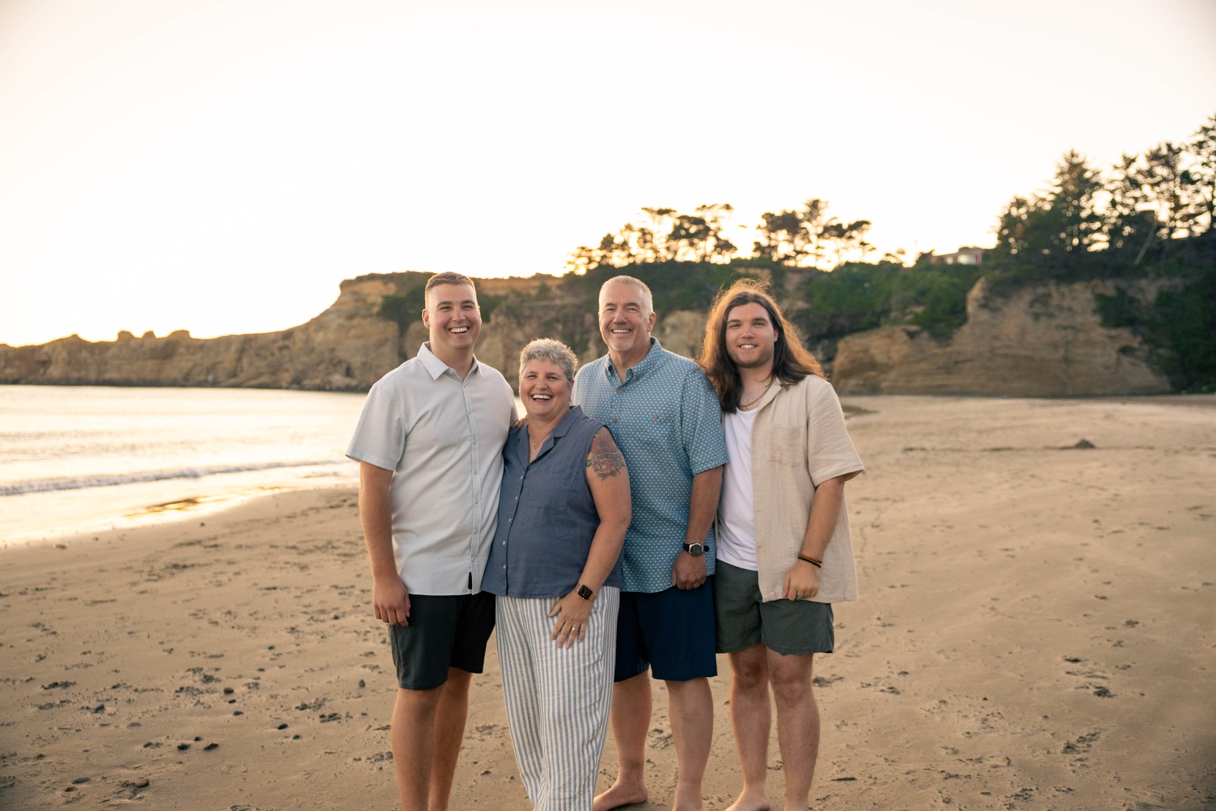 Family Photos Oregon Coast 2023-31.jpg