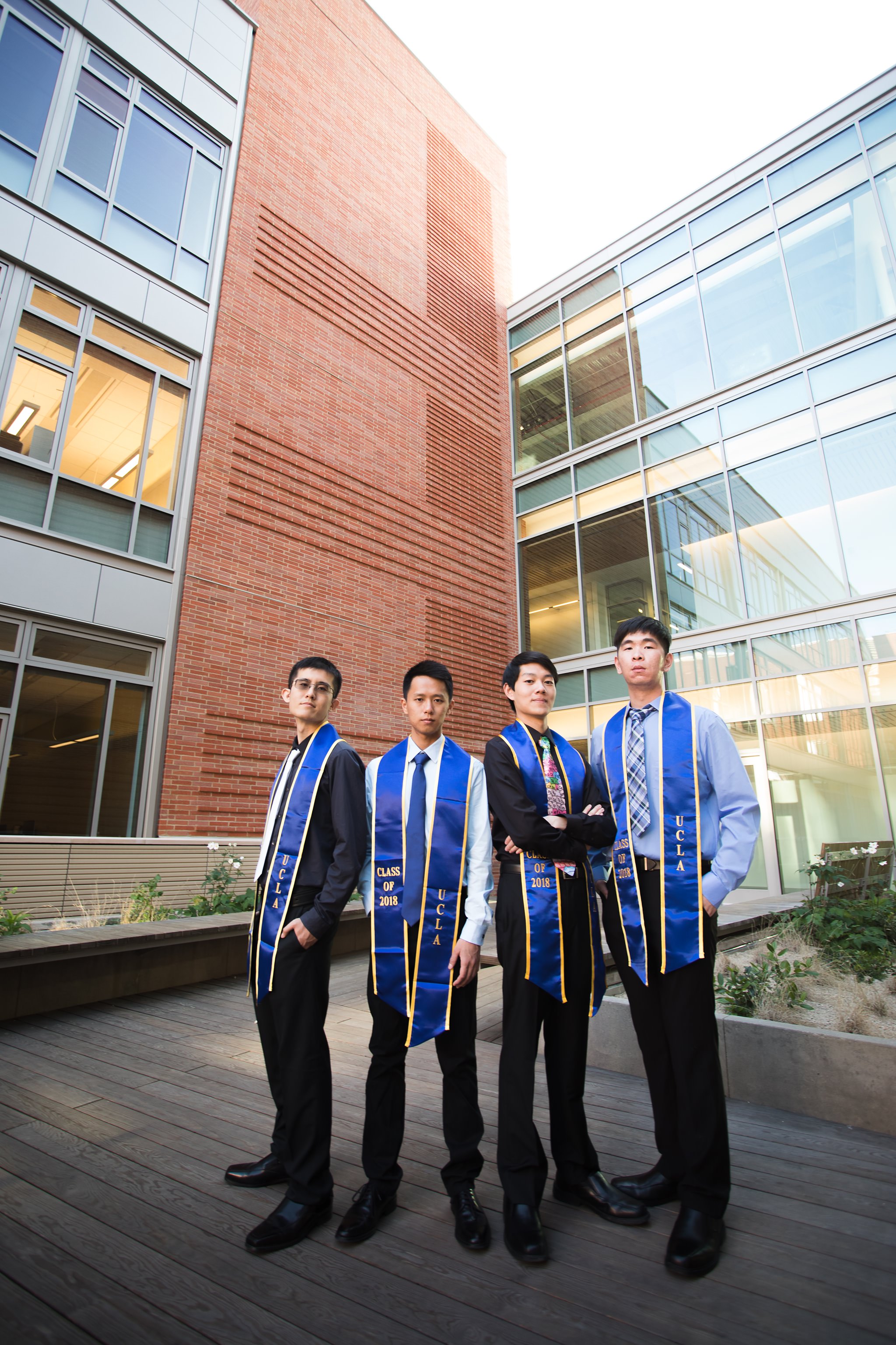 los-angeles-ucla-senior-graduation-portraits-epic-environmental-wide-angle-serious-guys