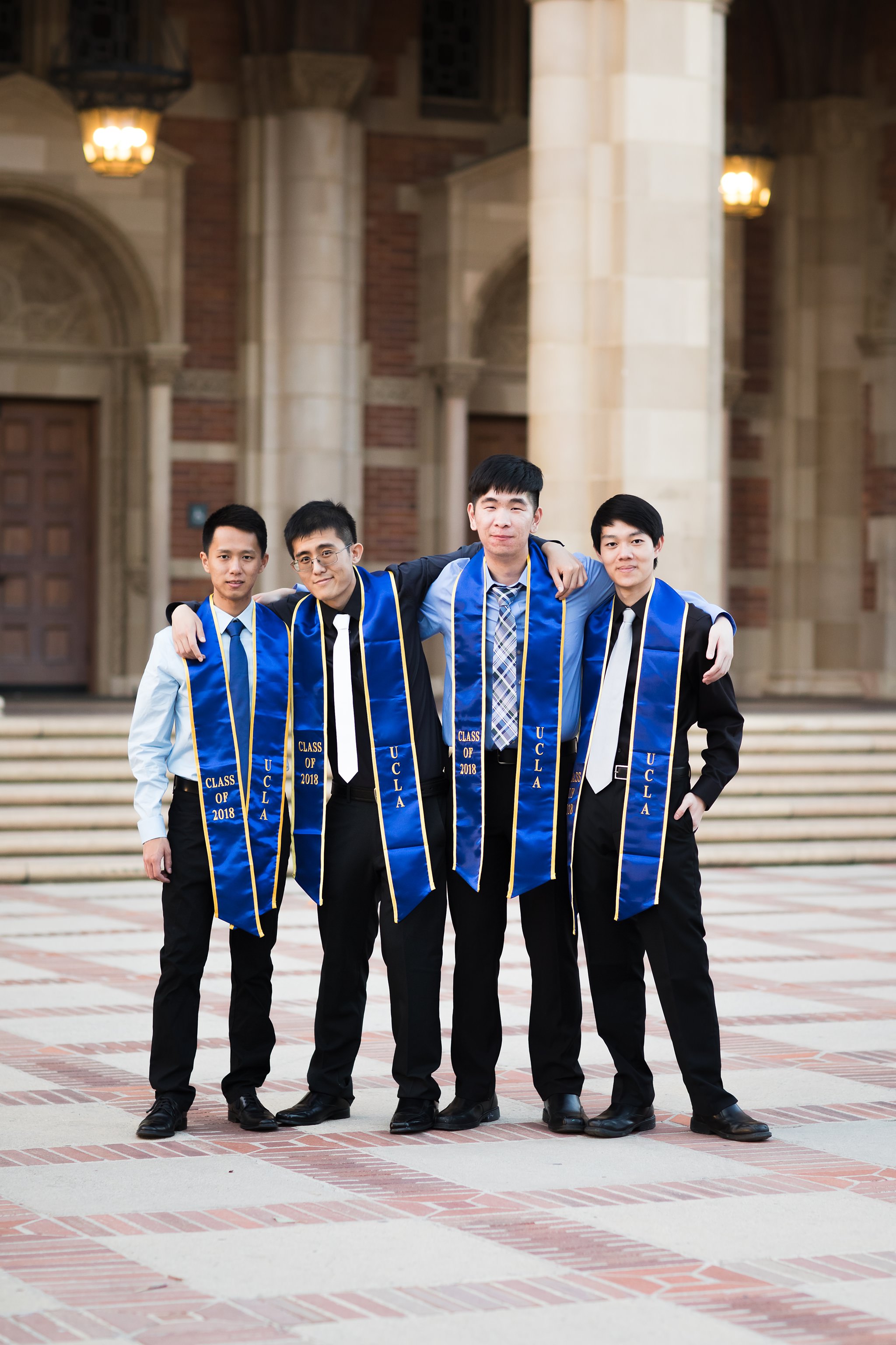 los-angeles-ucla-senior-graduation-portraits-royce-hall-friends