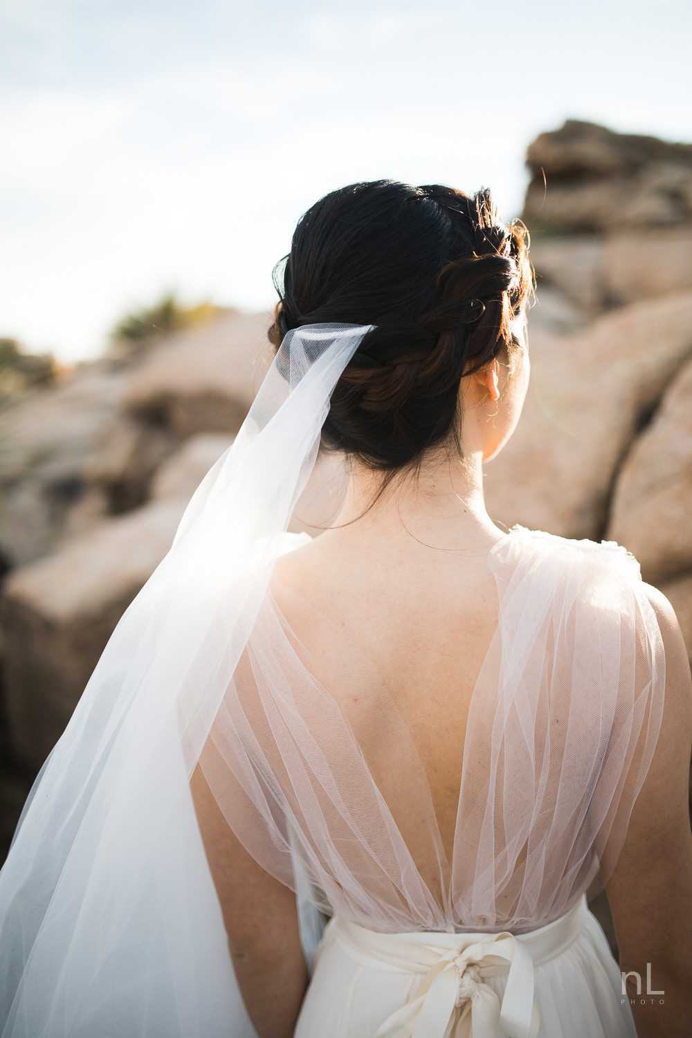 joshua-tree-engagement-wedding-elopement-photography-stylized-photoshoot-bridal-veil-portrait