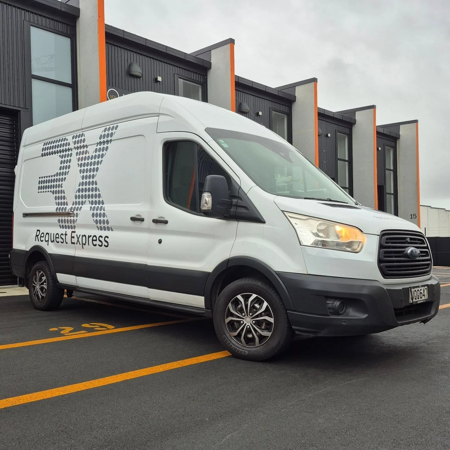 Contract installations / graphics supplied from out of town
#contractor #signage #graphics #vehiclesignage #avery #3m #signs #fleetgraphics #vangraphics #vansignage #decals #wrap #aucklandnz