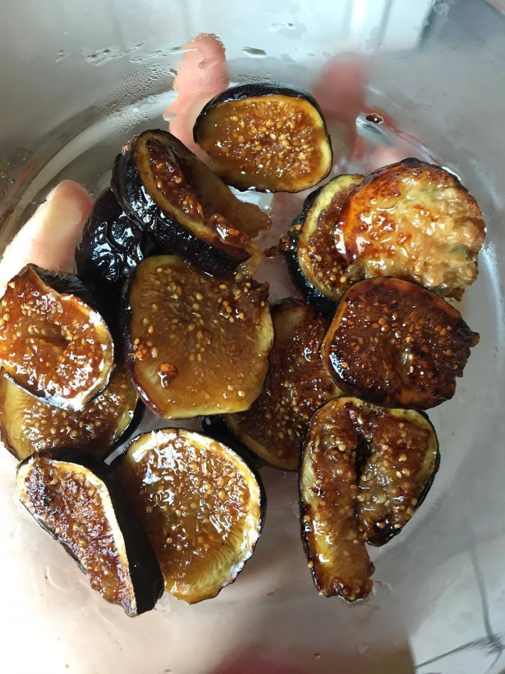 Caramelized figs, THEY'LL FIG UP YOUR TASTE BUDS. 