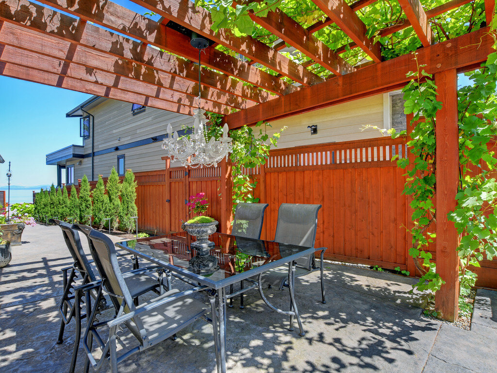 2-grapevine-trellis-italian-cypress-colour-changing-chandelier-outdoor-dining.jpg