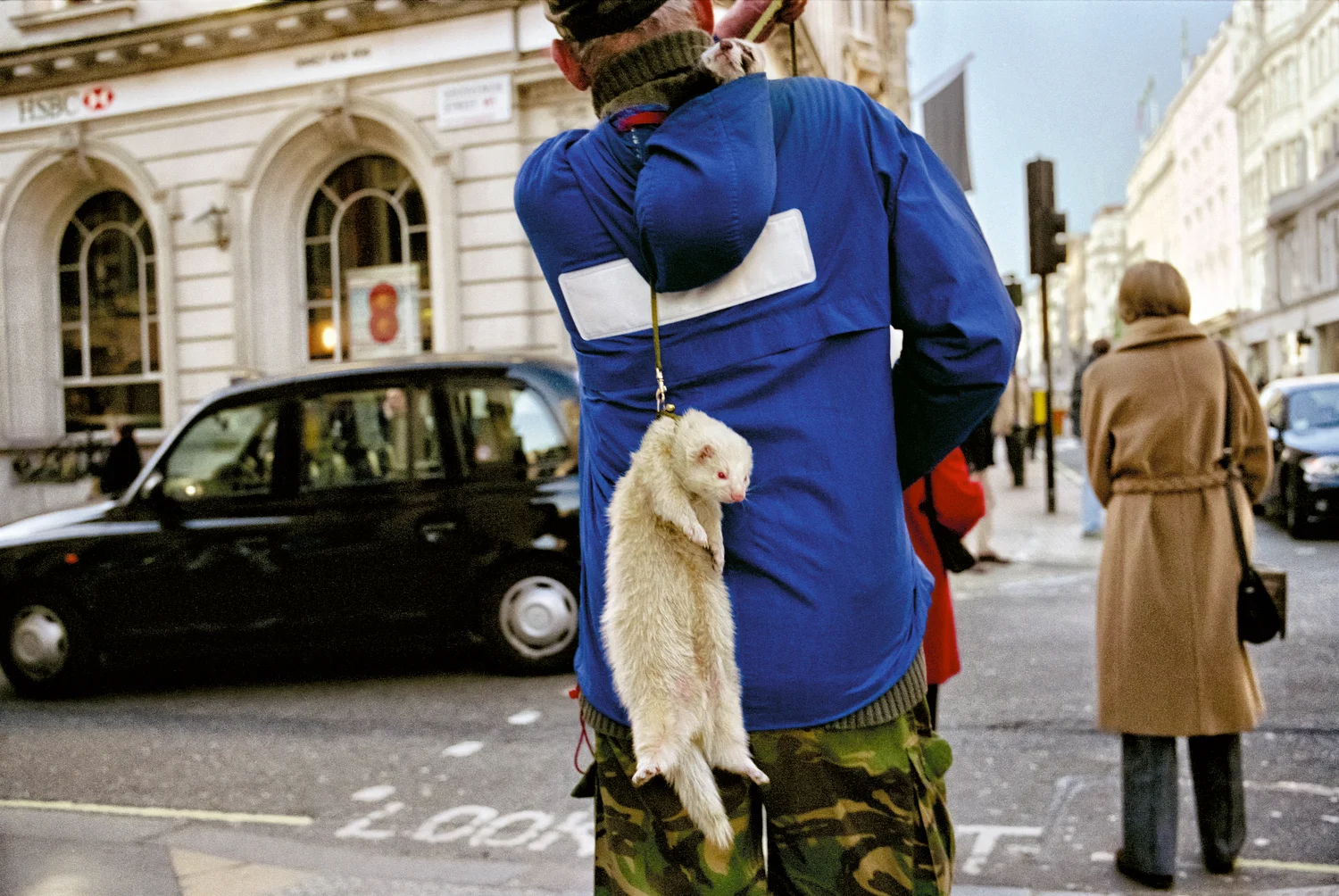 MATT STUART_PHOTOGRAPHER_STREET_COLOUR_LONDON_13.jpg