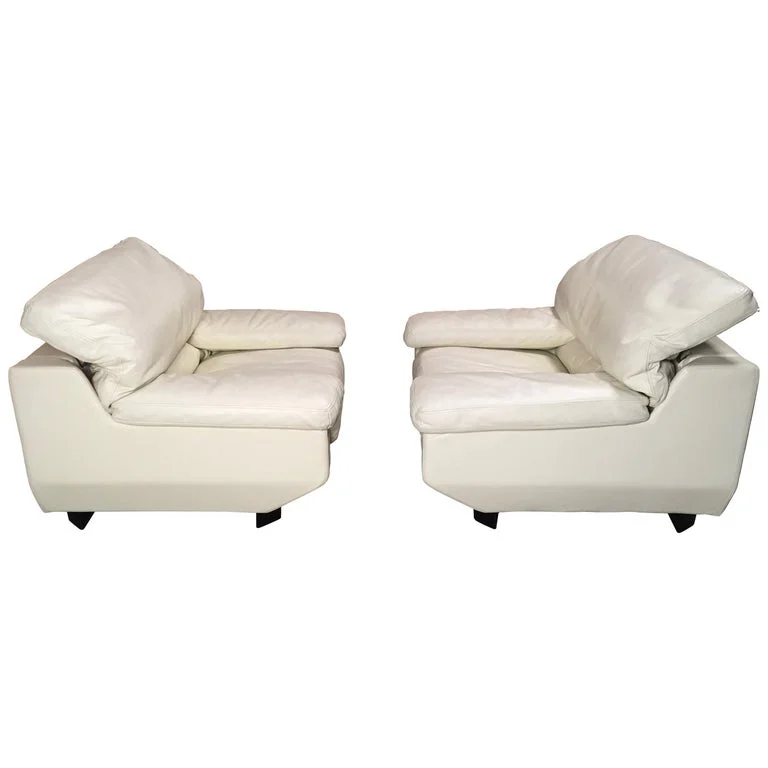 1980s Italian Off White Leather Lounge Chairs by Marco Zani
