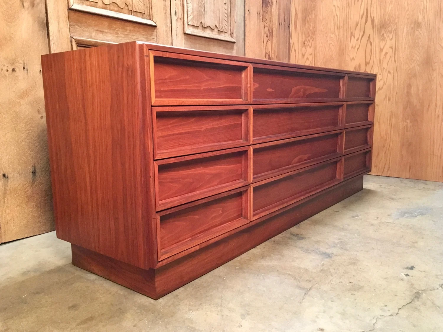 John Keal for Brown Saltman Twelve-Drawer Dresser  Kubisak Modern Design