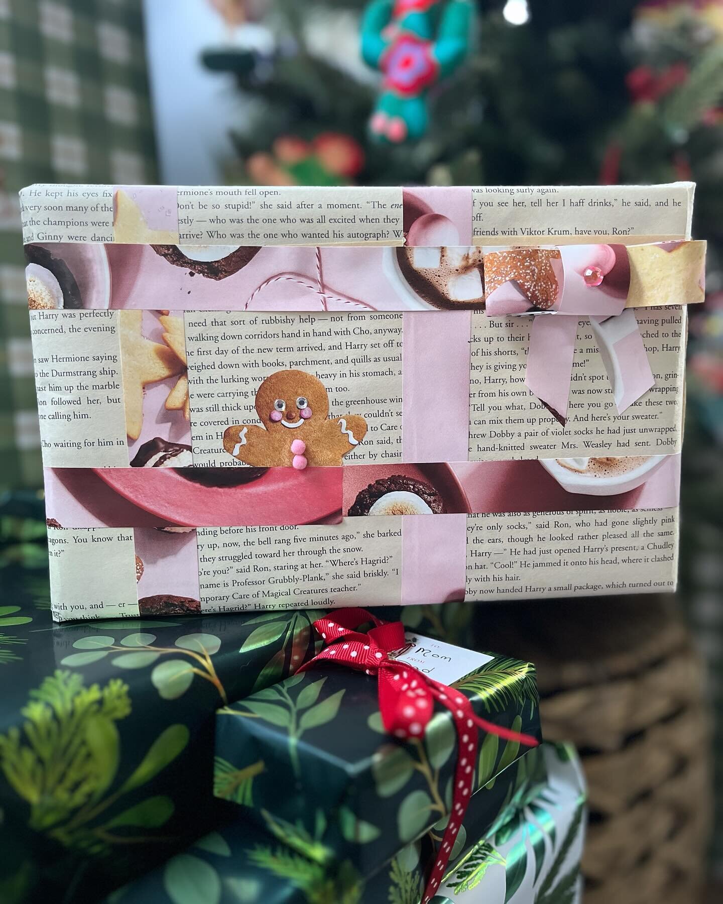 Them: Make sure your wrapping is recycled.
Me: But make it fashion, amirite?

Yeah, I brought that back. Witness my reuse of semi-ruined HP book pages and this month&rsquo;s King Arthur Baking catalogue. 

#upcycle #reducereuserecycle #upcycling #gif