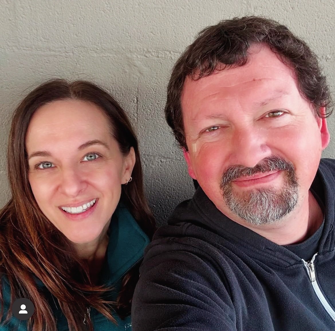 Get a writer friend that tells you how it really is, lets you ADHD rant about poop, pages, and priorities and still says&hellip;&rdquo;You got this! Let&rsquo;s go!&rdquo; 😂 Also, our matching cheek blemishes have been blurred to protect our dignity