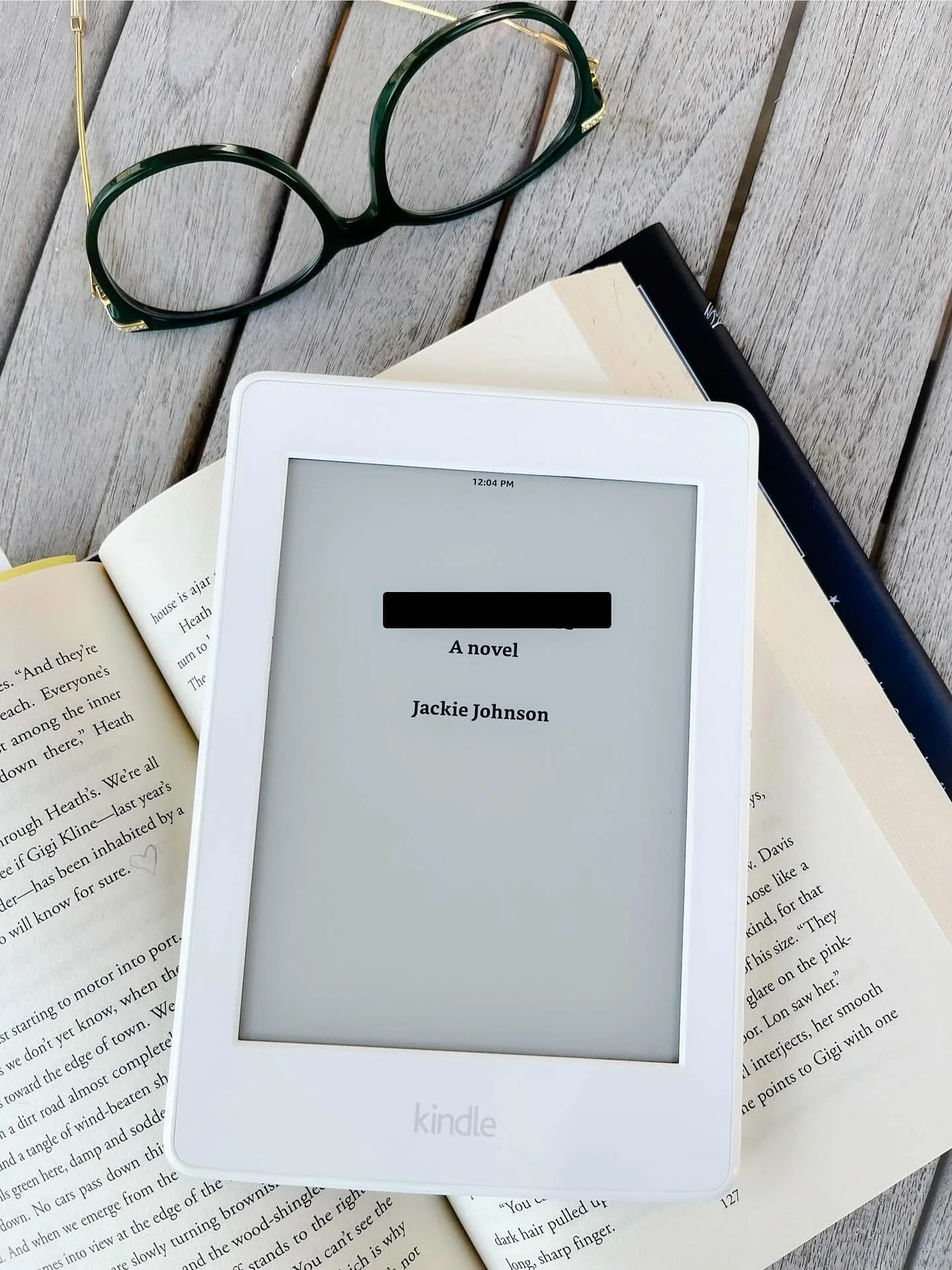 The absolute joy of getting to read one of my critique partners&rsquo; books before anyone else. #iykyk 

#authorsofinstagram #authorfriends #writingcommunity #booklove #bookish #wip #friendship #lucky #authorlife #booksbooksbooks #amazingwriter #tbr