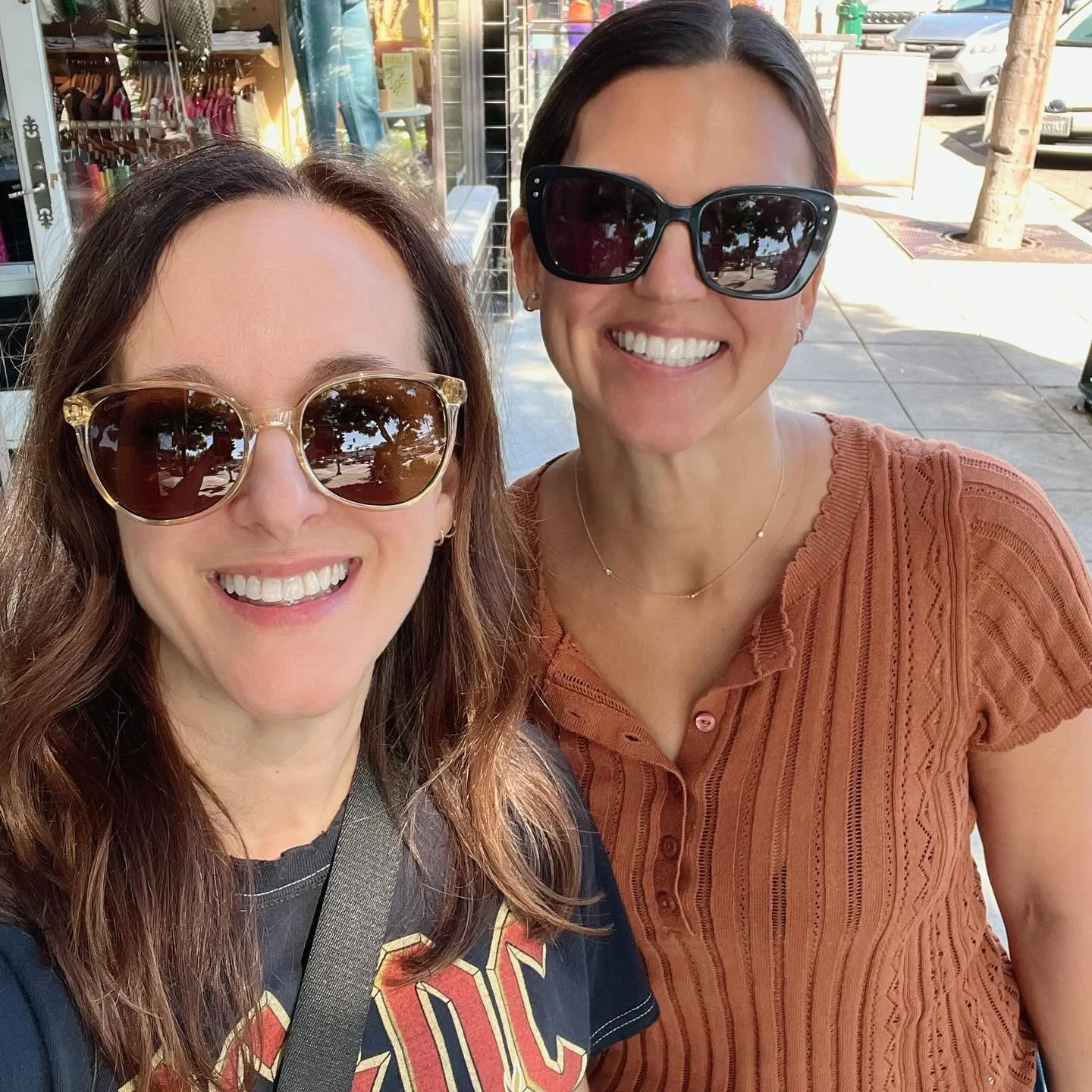 How your email finds us. 

#critiquepartners #authorsofinsta #authorlife #bookish #thatbooklife #amplotting #writerfriends #coffeetalk #howyouremailfindsme #authorsofinstagram #writersgonnawritewritewrite