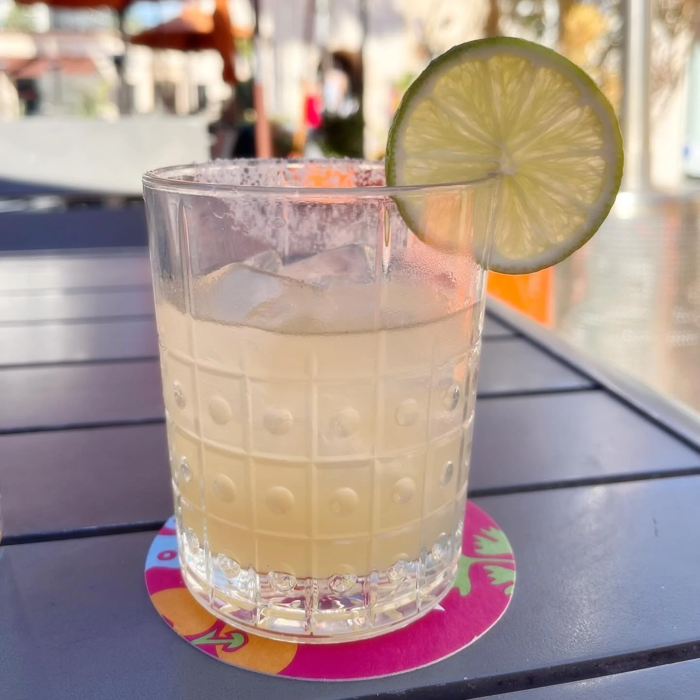 If writing 20k words gets me my favorite margarita, what should 30k get me? 🍋&zwj;🟩🌞

#amwriting #sundayfunday #margarita #authorsofinstagram #treatyourself