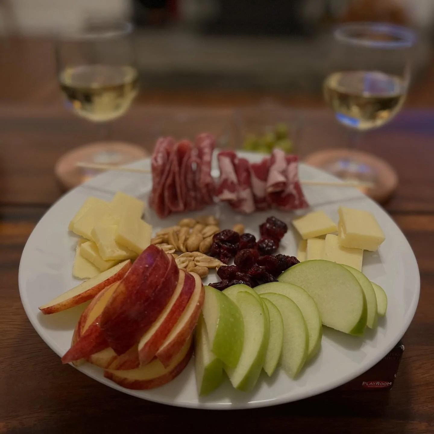 Girl Dinner. Some nights it&rsquo;s easier not to cook in order to hit my daily word count goals! What are your quick dinner ideas?

#girldinner #amwri̇ti̇ng #charcuterie #authorsofinstagram #winewinewine