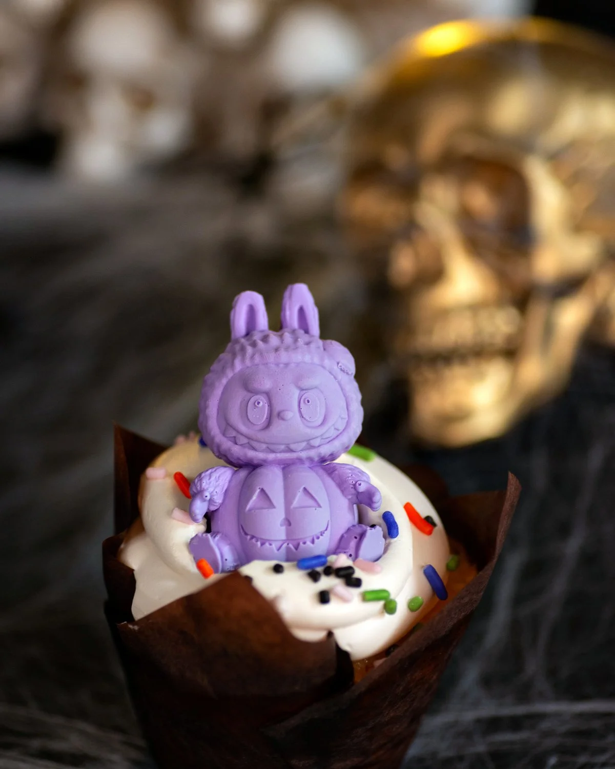 Labubu Halloween cupcakes_Blue Lace cakes-103.jpg