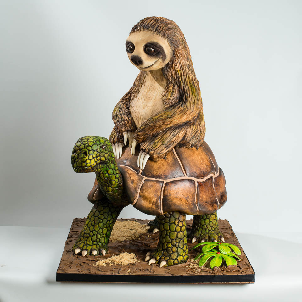 sloth and turtle cake