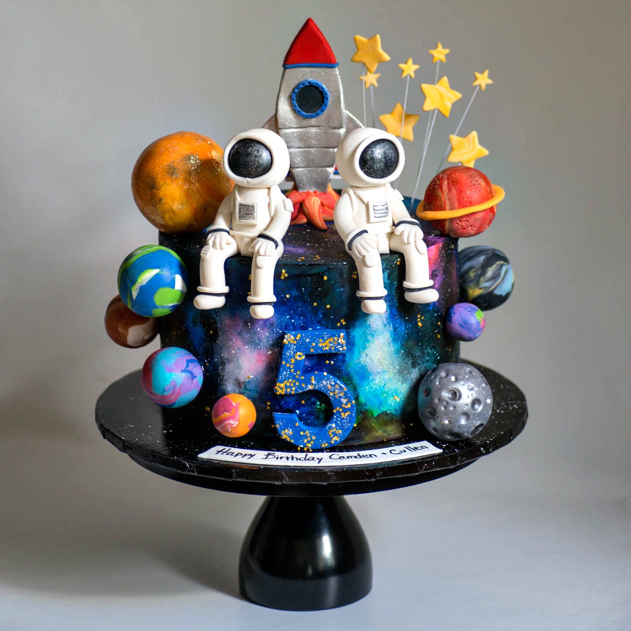 Astronauts Outer Space Birthday Cake 