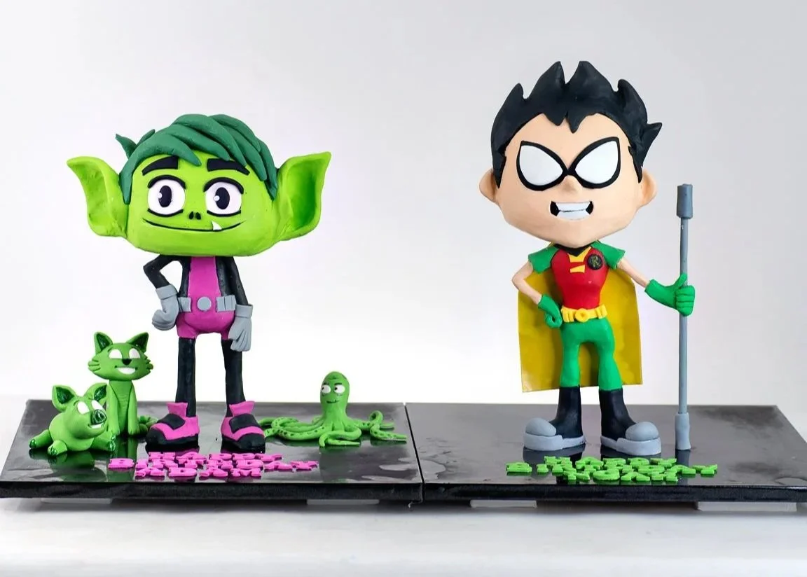 Teen+Titans_Beast+Boy+and+Robin+Cake_Blue+Lace+Cakes-100.jpg