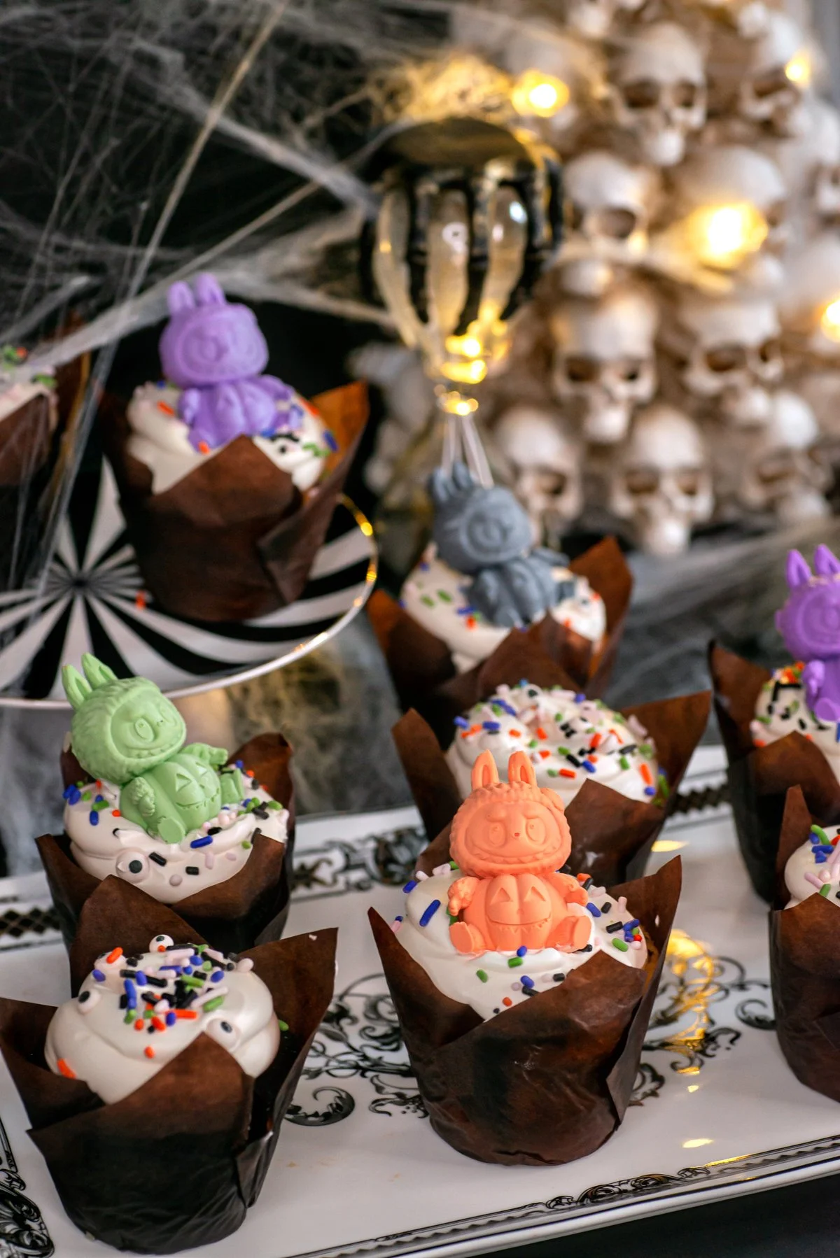 Labubu Halloween cupcakes_Blue Lace cakes-102.jpg