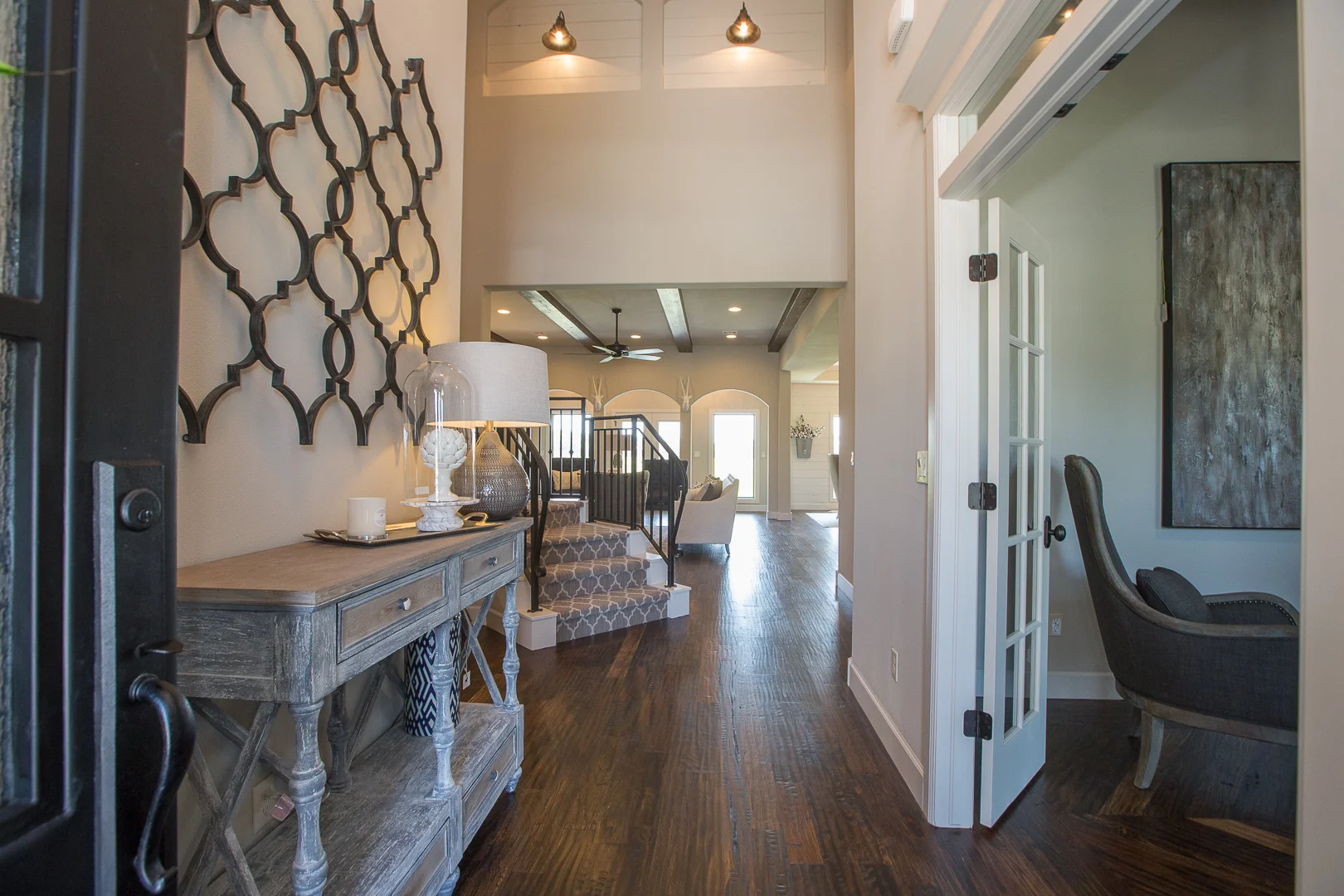 002_Entry Hall.jpg