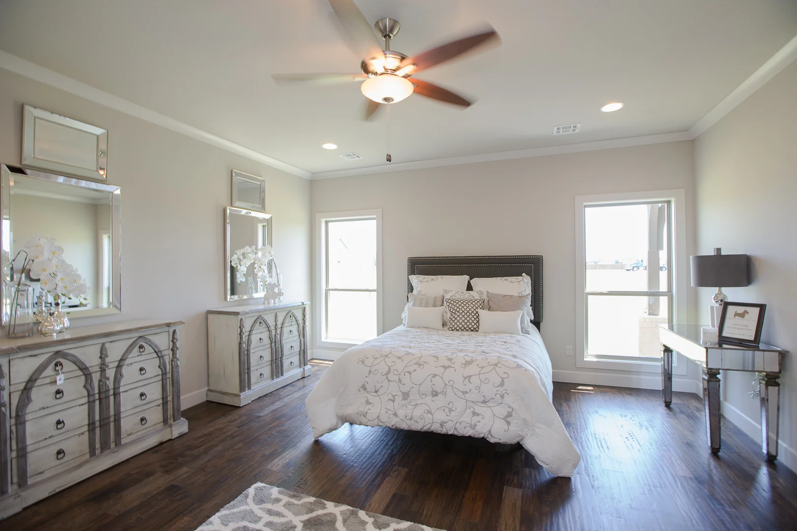 024_Master Bedroom.jpg