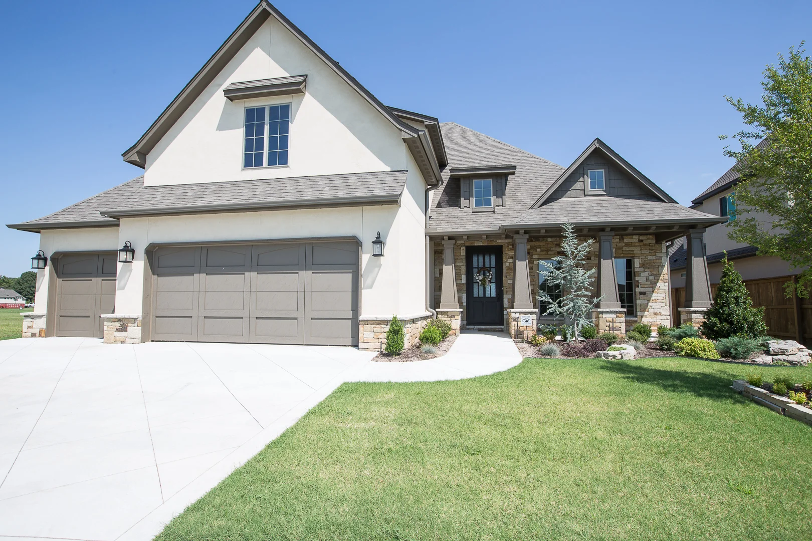 001_Front Elevation.jpg