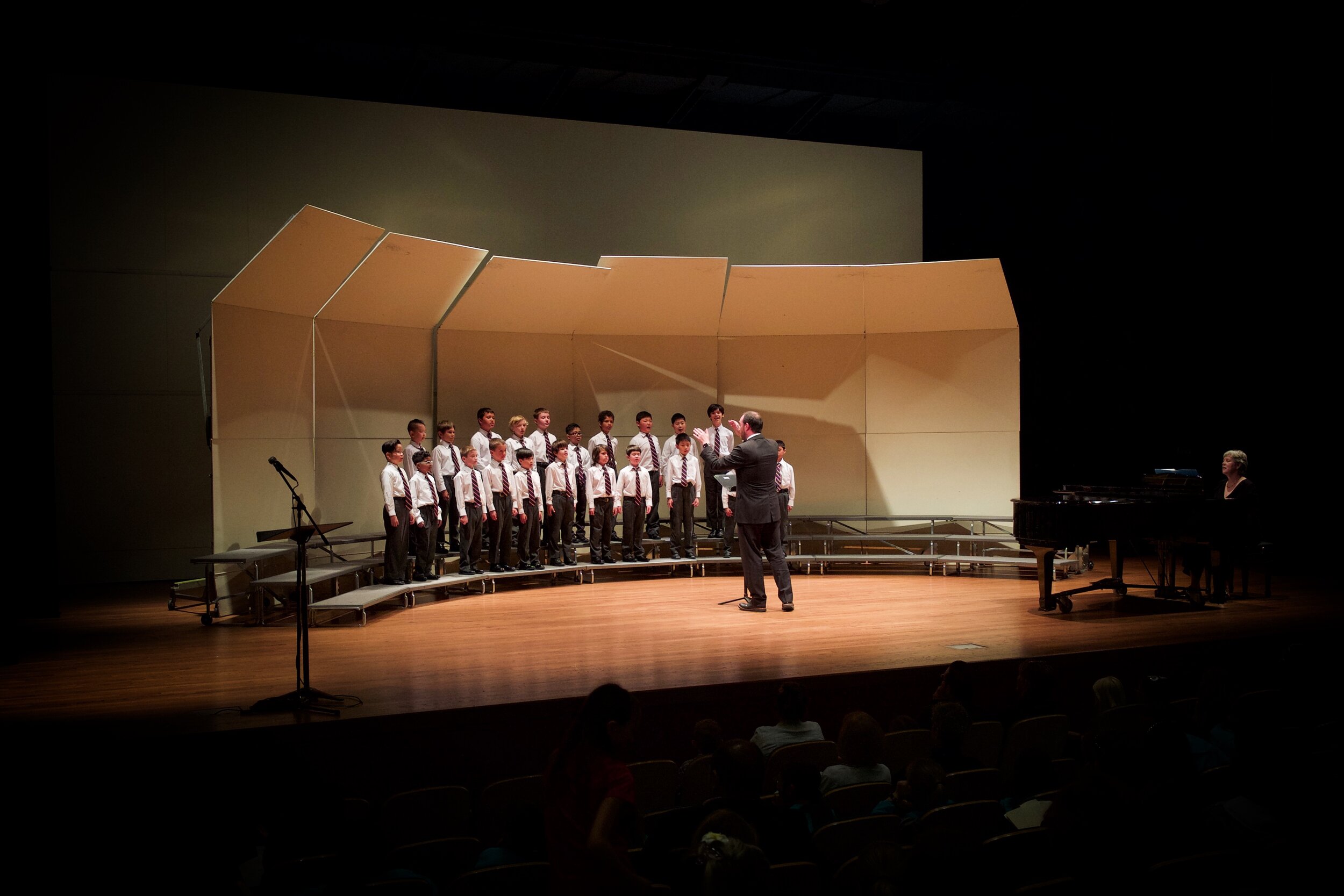 San Francisco Boys Chorus, Apprentice I &amp; II Choruses (Michael Reilly, director)