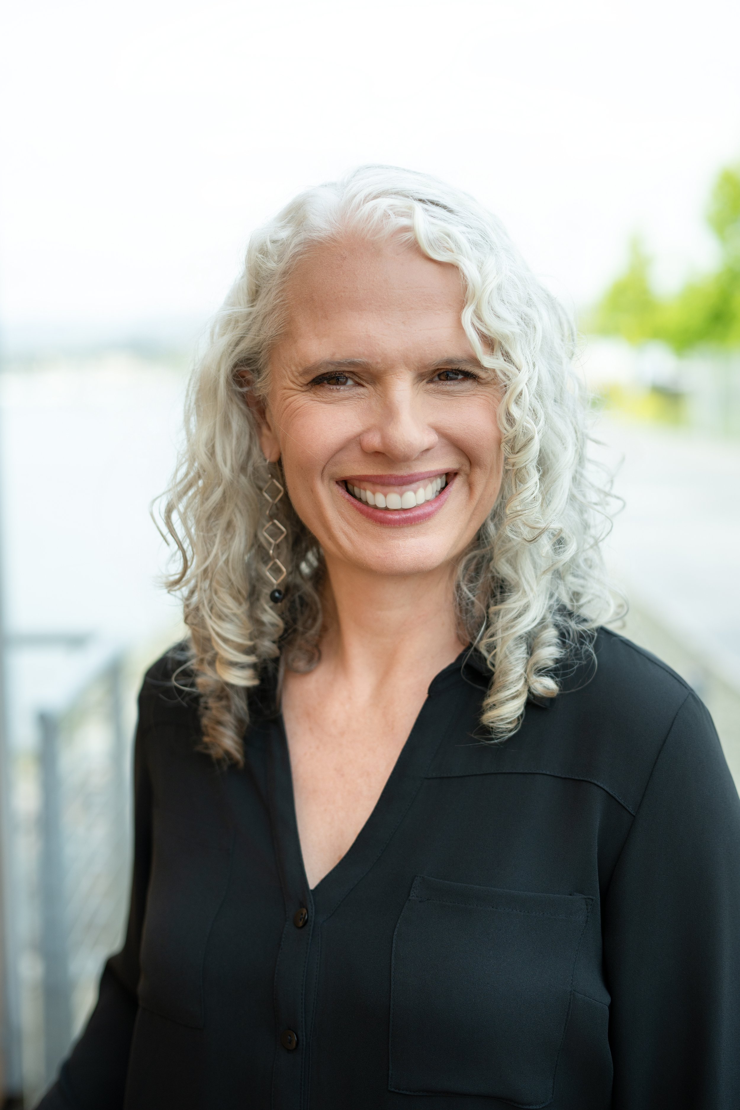 JaneRinardheadshot2026.jpg