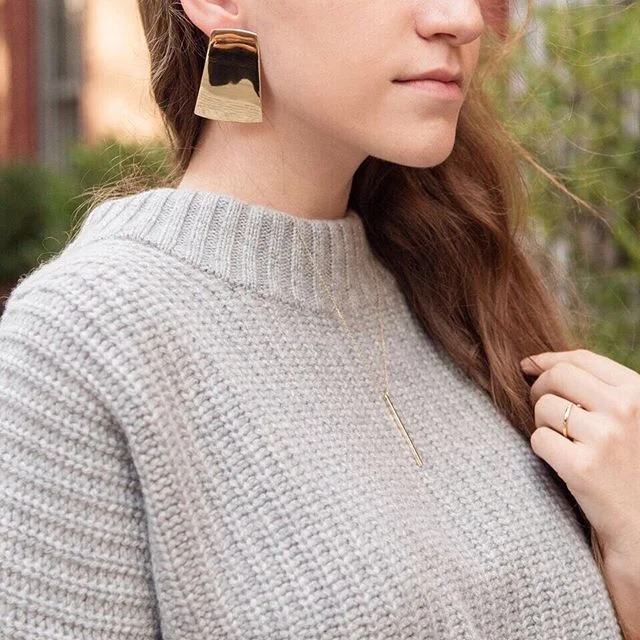 Starting off sweater weather season with an attempt at some hand modeling?! Come visit this village shop girl on weekends for all your cashmere and diamond dreams to come true. 📷 creds to the amazing @enkibinki