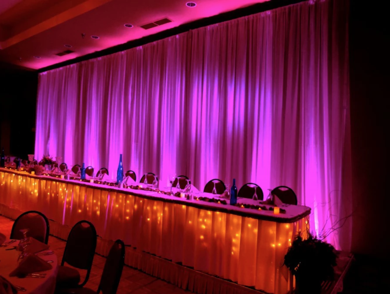 Head table uplighting.png