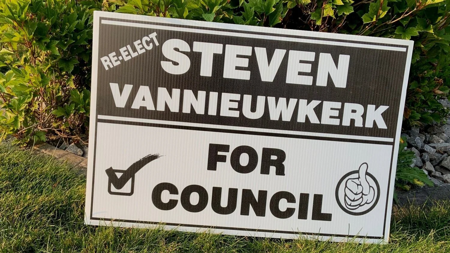 steven-vannieuwkerk-beaumont-re-elect.jpg