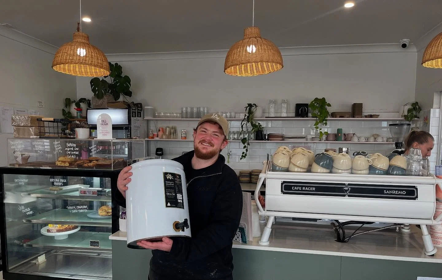 Locals supporting locals.
Cheerful co-head chef, Hamish at @thebrew_wagga . 
Nice coffee too! 😋