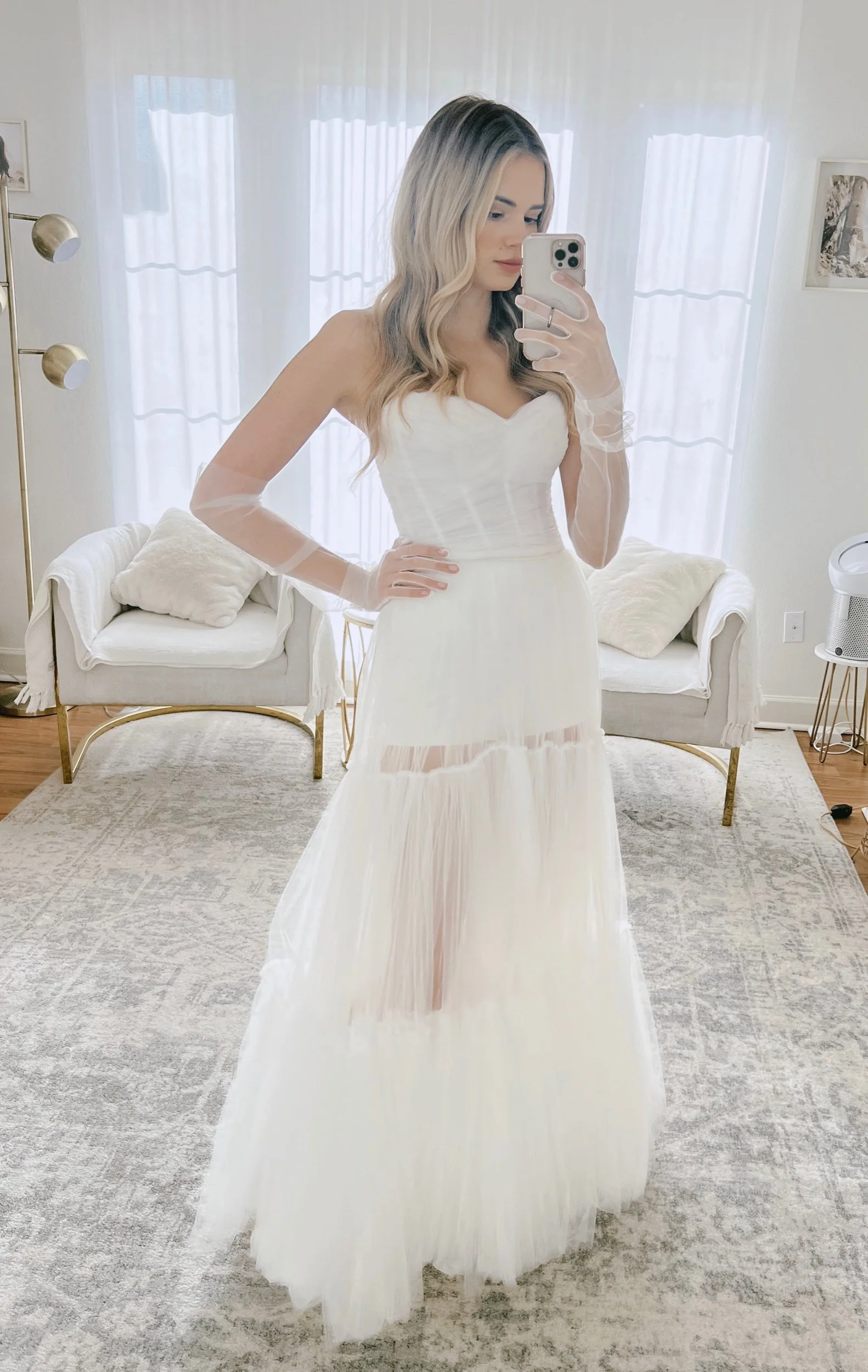 Minimalist + Fun + Sexy: Pearl wedding dress