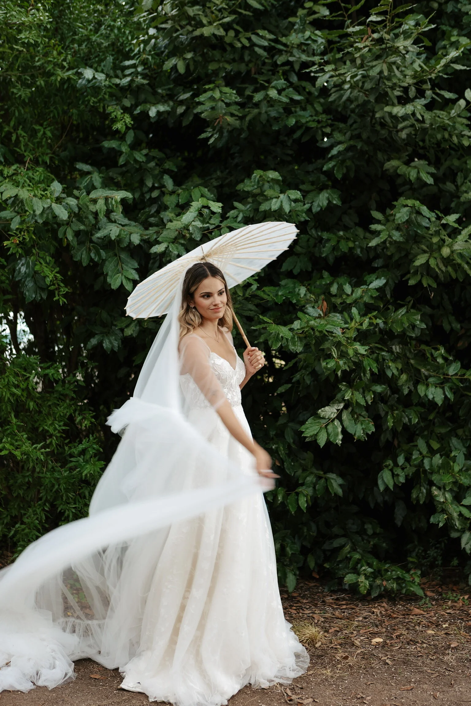 999C6ED9-00BE-44D1-8B81-0BCA3D17095D