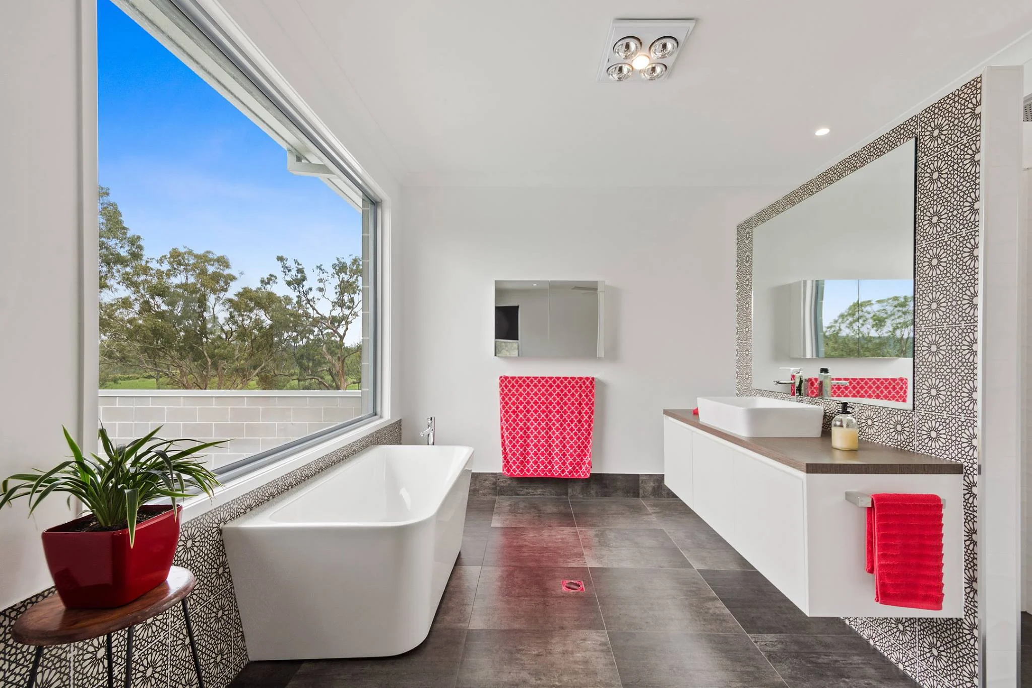 Ensuite.jpg