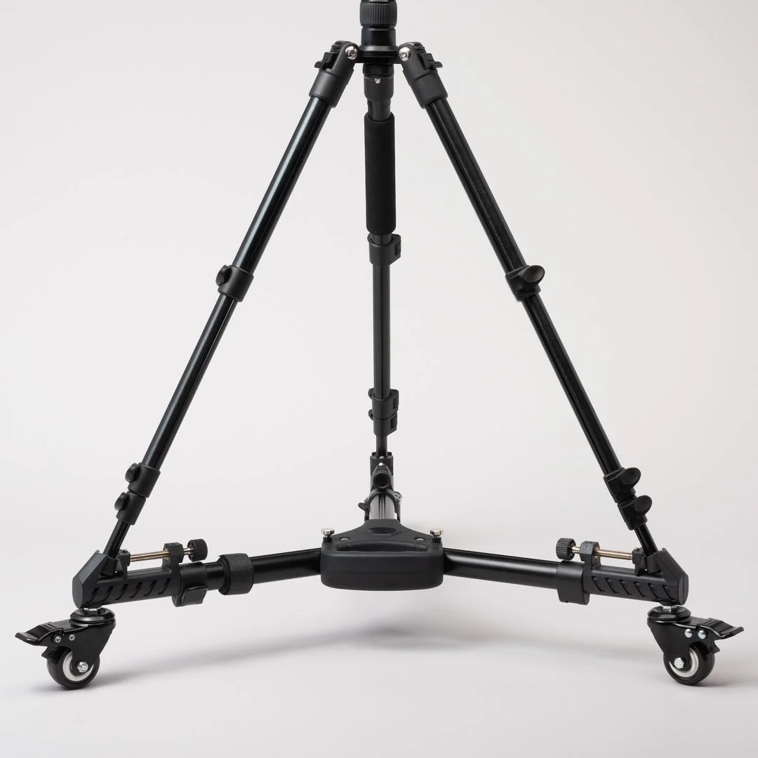 Tripod Desk — Intension Design