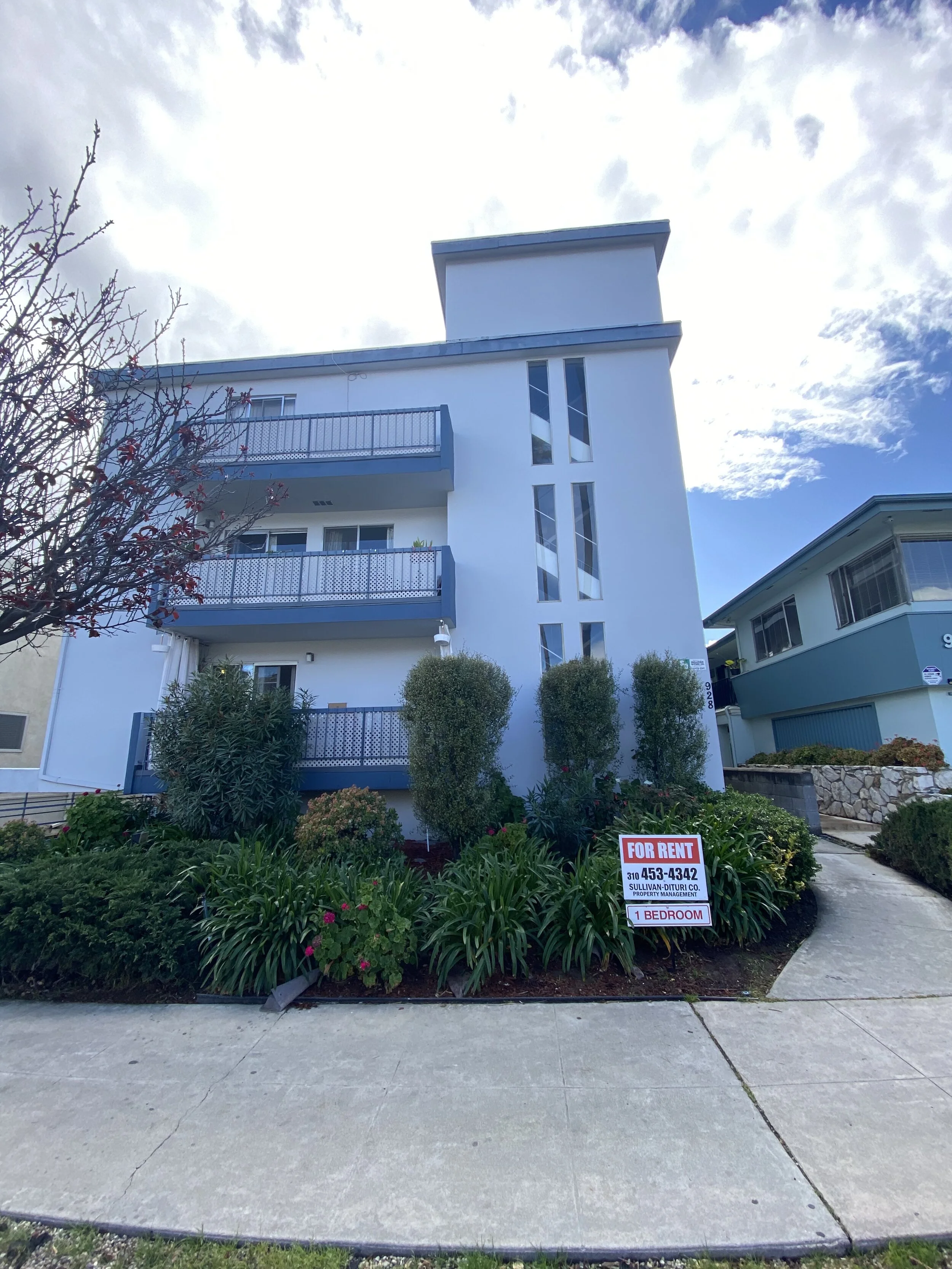 928 6th St., # 4, Santa Monica, CA 90403   