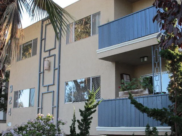 924 7th St., # 4, Santa Monica, CA 90403 
