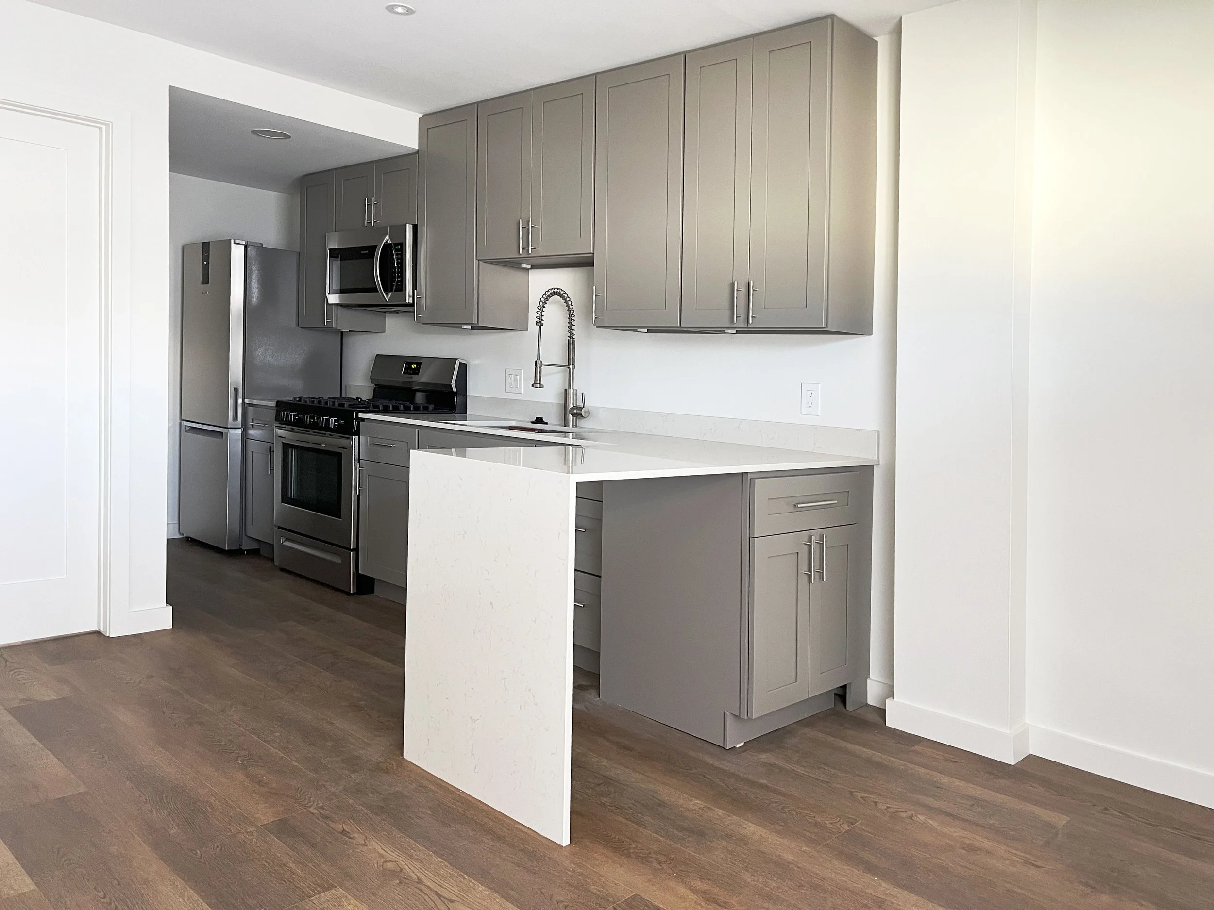 1427 9th St., # D, Santa Monica, CA 90401   