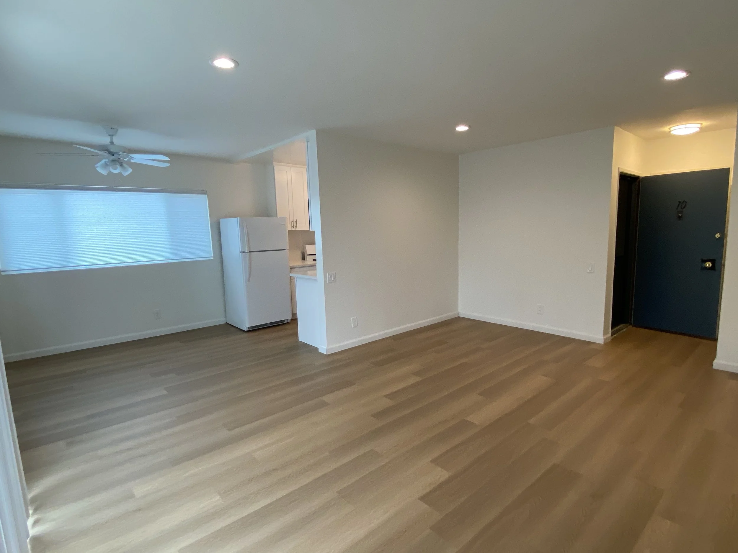 924 7th St., # 10, Santa Monica, CA 90403  