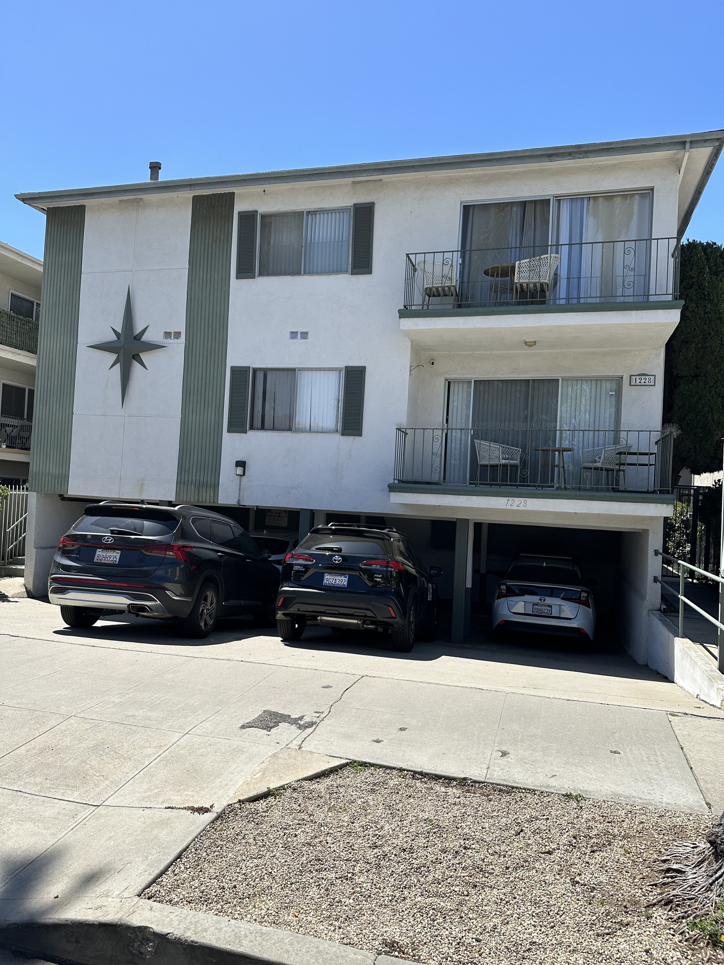 1228 9th St., # 3, Santa Monica, CA 90401 