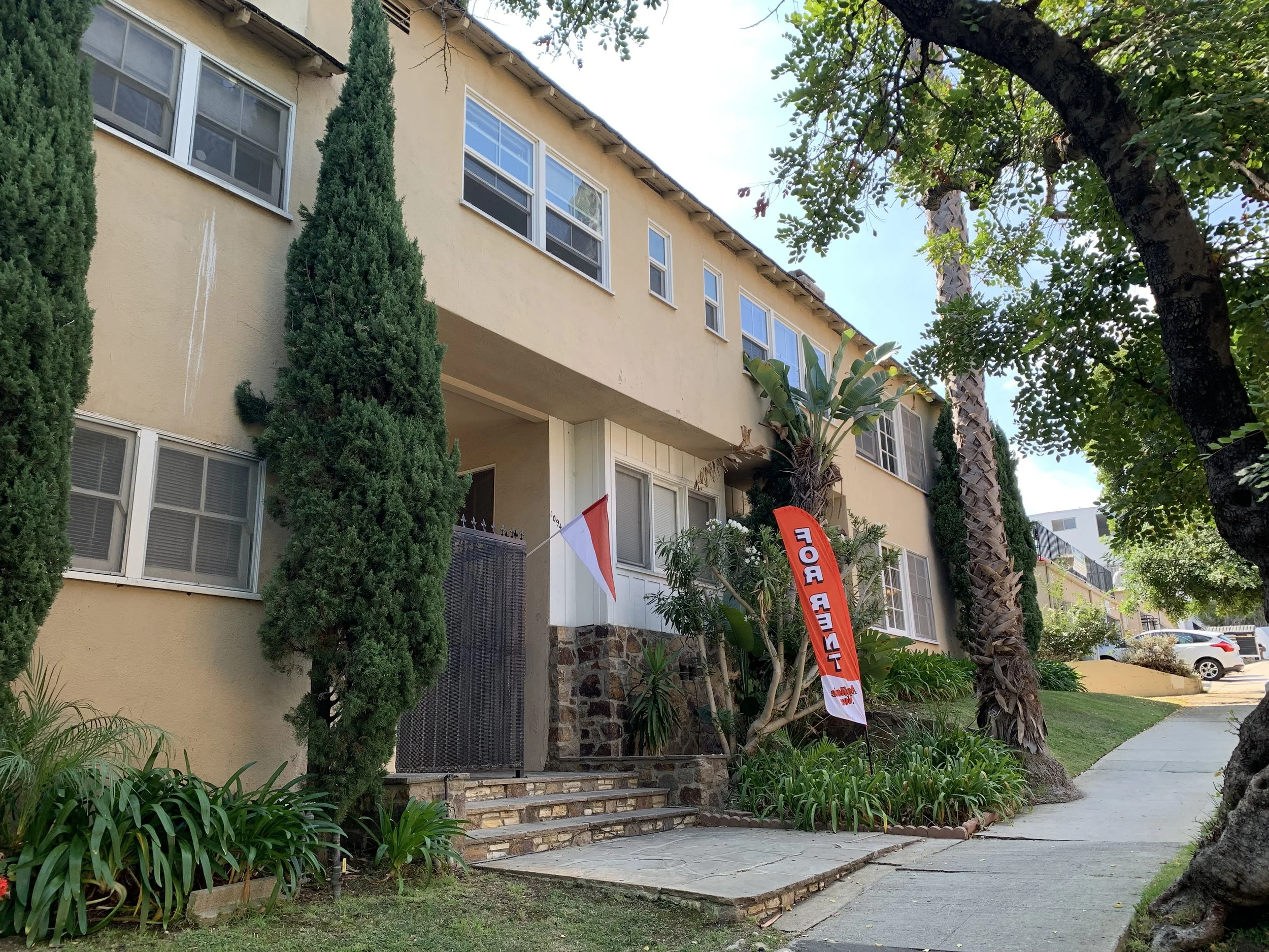 10940  Roebling Ave., Los Angeles, CA 90024  