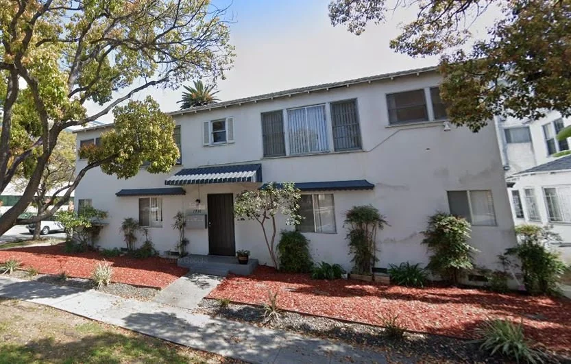 1930 Arizona Ave., # B, Santa Monica, CA 90404  