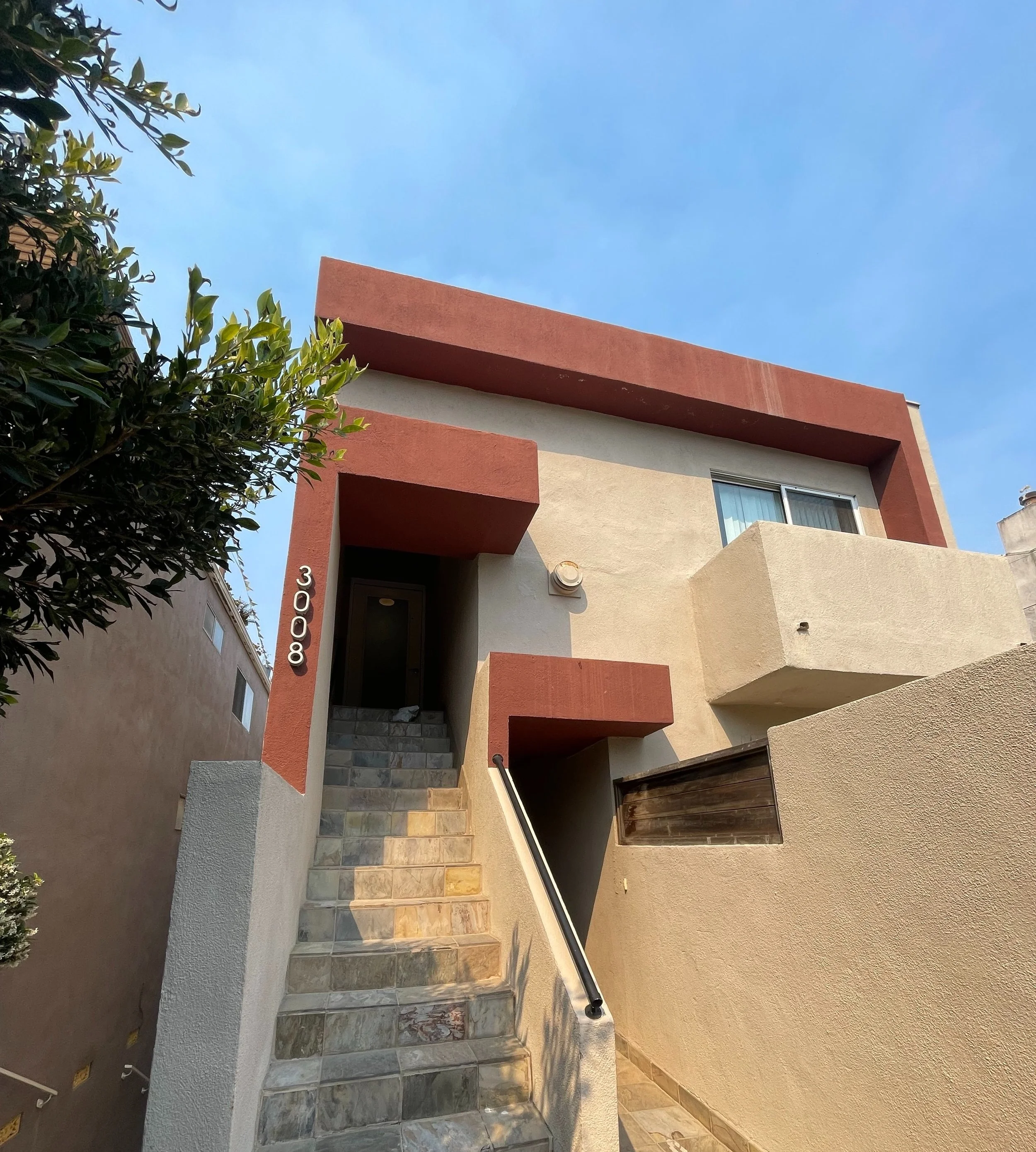 3008 Pacific Ave., Venice,  CA 90291