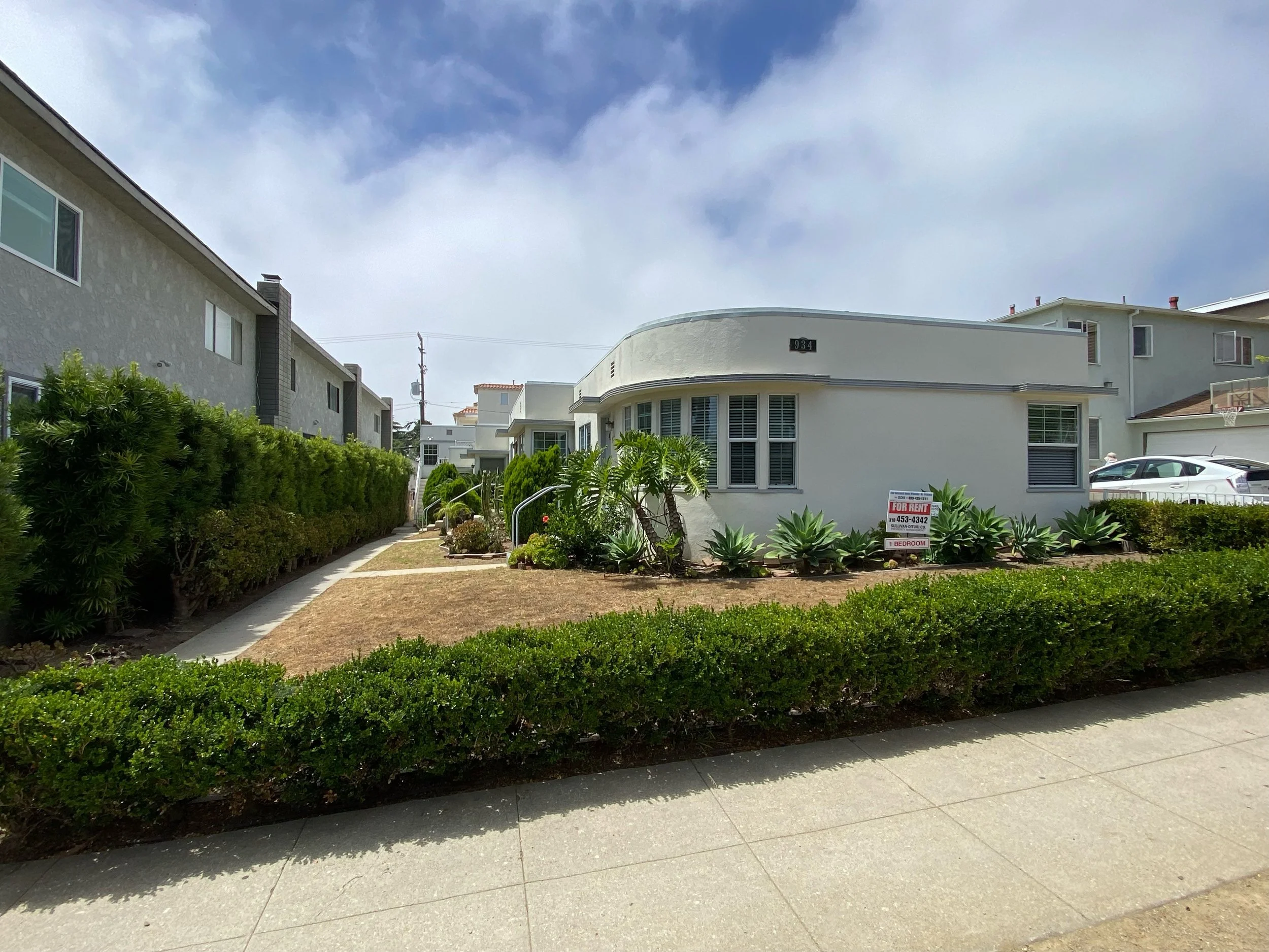 934 16th St., # B,  Santa Monica, CA 90403